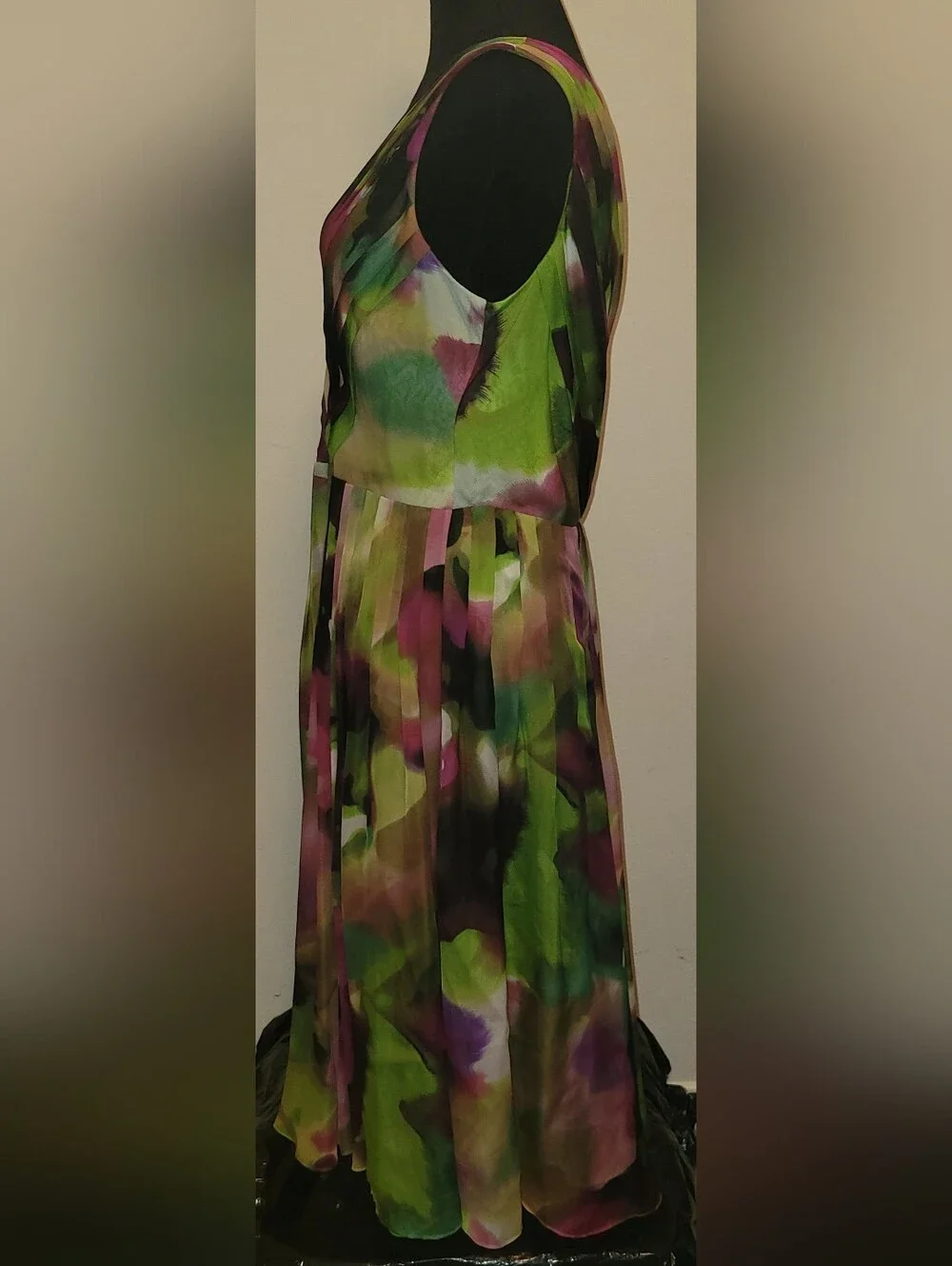 Anne Klein Green, Purple & Black Abstract Pleated Maxi Dress